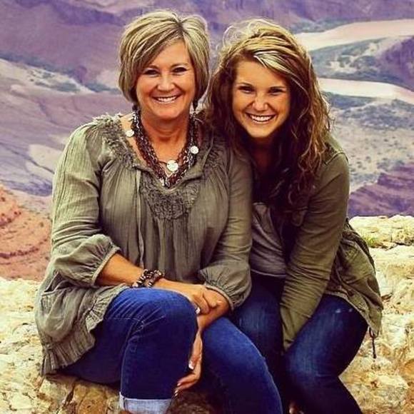 Meet your Posher, Jami - Picture 1 of 1